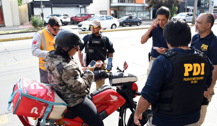 La idea fuerza del operativo fue regularizar la circulación de motocicletas en Temuco