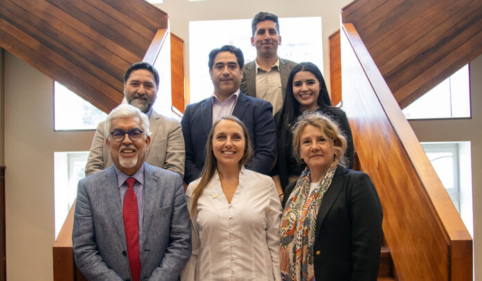 Representantes diplomáticos polacos y de la UCT durante la reunión de coordinación